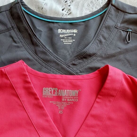 Two Scrub tops Both Sz XS Scrubstar & Grey's Anatomy - Picture 8 of 8